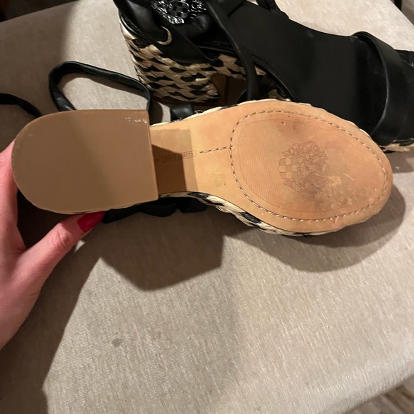 Vince Camuto Black and Tan Wedges - Picture 3 of 6